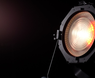 Our guide to the VDO Atomic Bold – Hybrid Lighting Fixture With Punch 