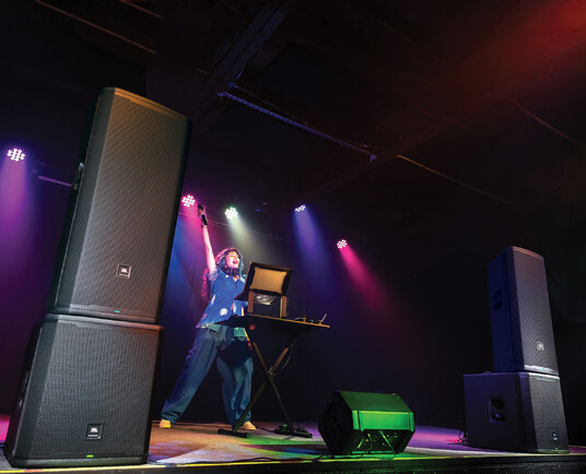 JBL Professional announces additions to the PRX900 Series with the introduction of the PRX925 & PRX935 Powered Loudspeakers 