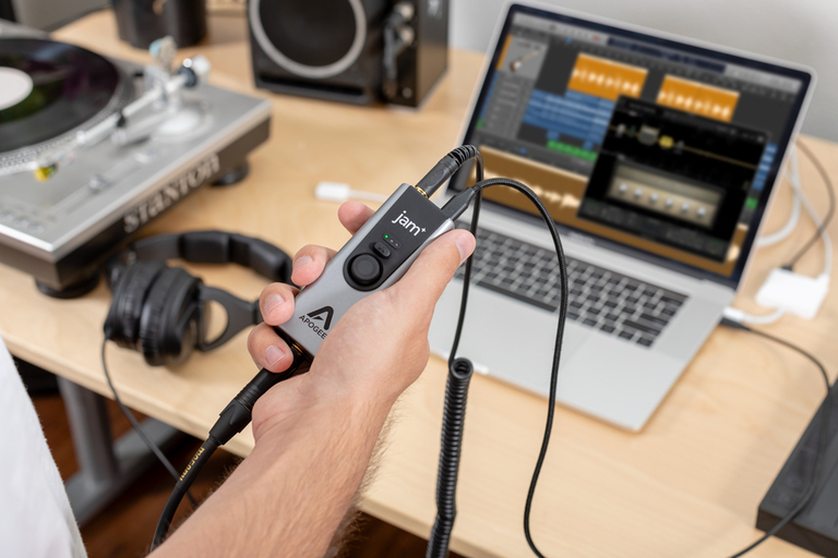 Our Guide To The Apogee Jam+ | Guitar interface for Mac, Windows, and iOS 