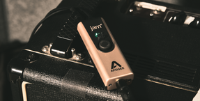 Guitar World Reviews the 'Fantastic' Apogee Jam X Guitar Interface