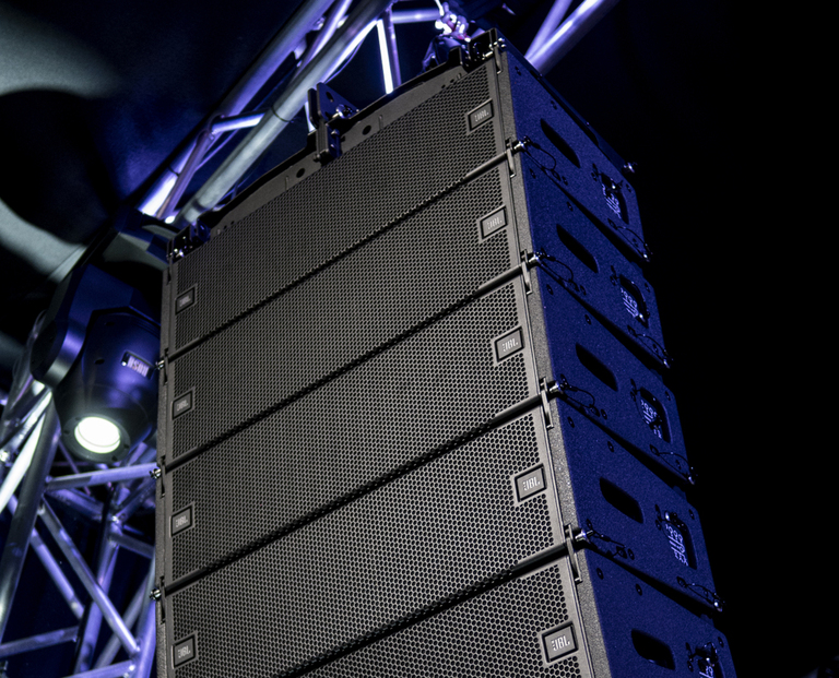 An in-depth guide to the JBL VTX A8 compact line array system for touring and fixed installation