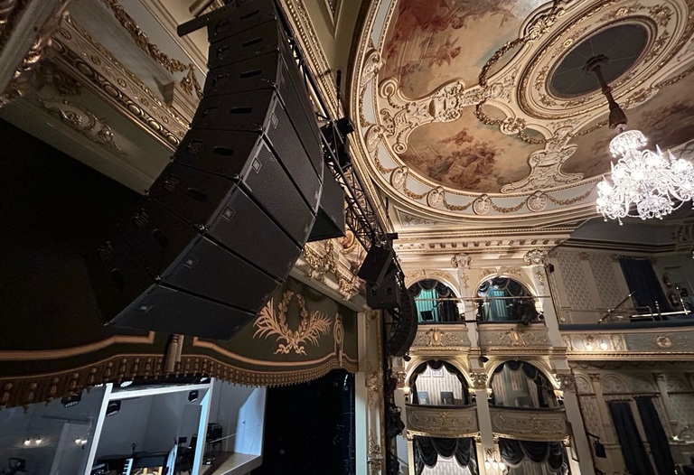 JBL VTX A8 is Next to Normal in London’s West End